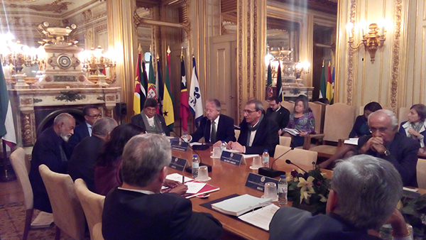 UMP reforça cooperação com CPLP