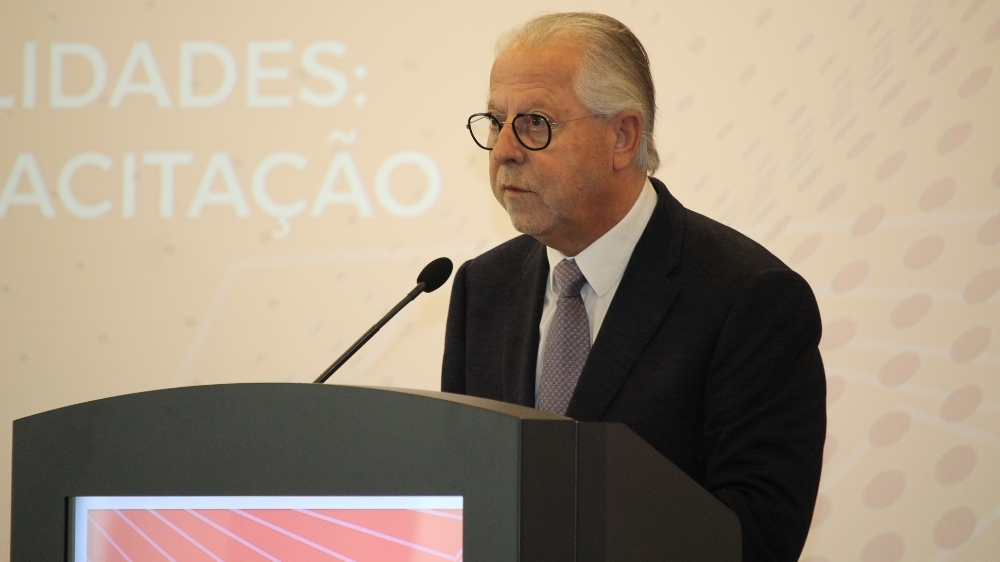 Presidente da UMP lança “um apelo à ousadia”