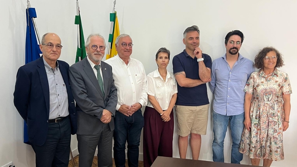 UMP e Câmara de Macedo de Cavaleiros formalizam colaboração para projeto de saúde mental